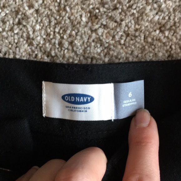 Old navy pants - Picture 2 of 2